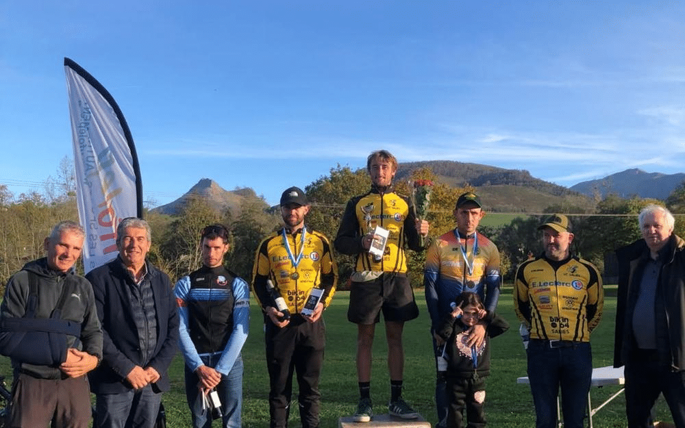 Lire la suite à propos de l’article Le cyclo-cross d’Arette a rassemblé 70 concurrents